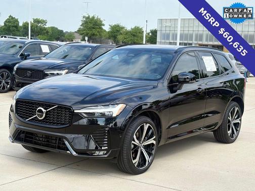 Onyx Black Metallic 2025 Volvo XC60 B5 Ultra