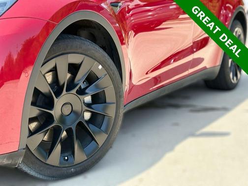 Red Multi-Coat 2022 Tesla Model Y Long Range Dual Motor All-Wheel Drive