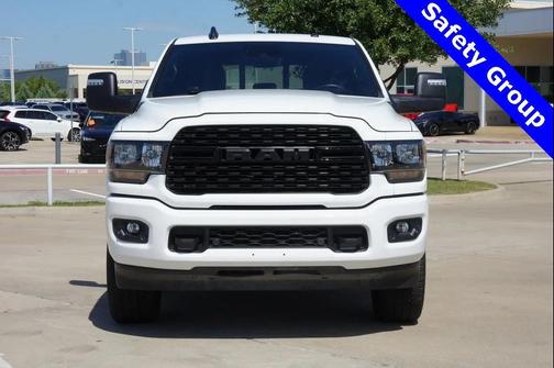 2024 RAM 2500 Big Horn Night Edition 4WD Safety Group Level 2 Eq