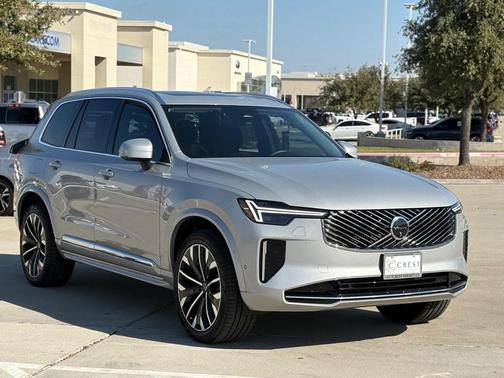 2025 Volvo XC90 B6 Plus 7-Seater