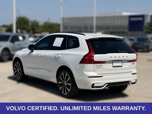 Crystal White Metallic 2024 Volvo XC60 B5 Plus Dark Theme