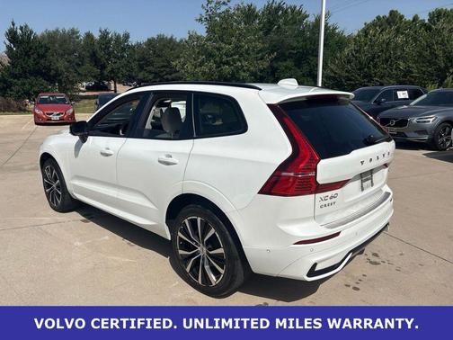 Crystal White Metallic 2024 Volvo XC60 B5 Plus Dark Theme