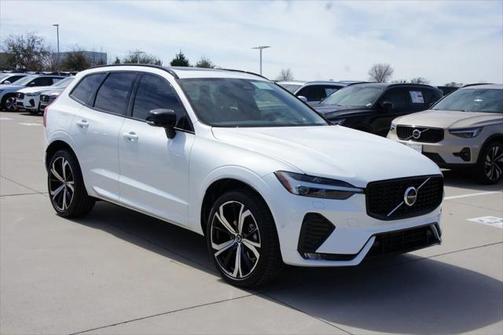 2025 Volvo XC60 B5 Ultra