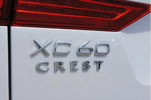 2025 Volvo XC60 B5 Ultra