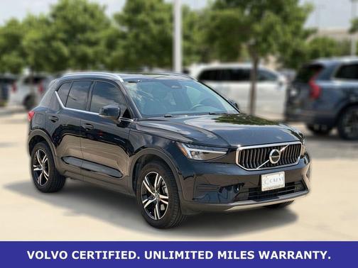 Onyx Black Metallic 2025 Volvo XC40 B5 AWD