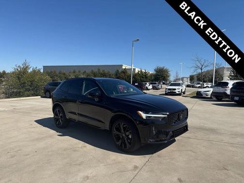 2024 Volvo XC60 Ultimate Black Edition