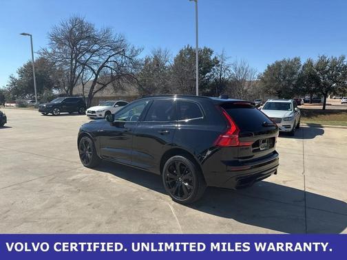 2024 Volvo XC60 Ultimate Black Edition