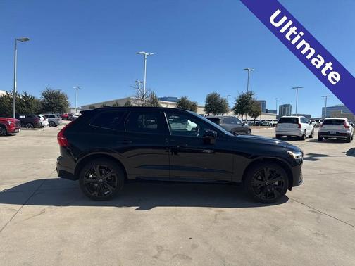 2024 Volvo XC60 Ultimate Black Edition