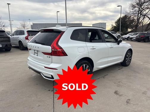 2025 Volvo XC60 B5 Plus