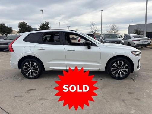 2025 Volvo XC60 B5 Plus