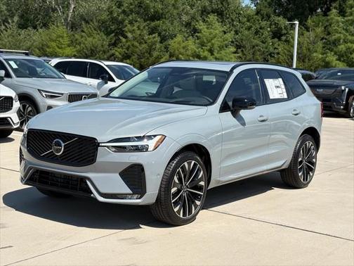 2026 Volvo XC60 Ultra Dark Theme