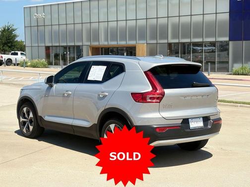 Silver Dawn Metallic 2025 Volvo XC40 B5 Plus Bright Theme