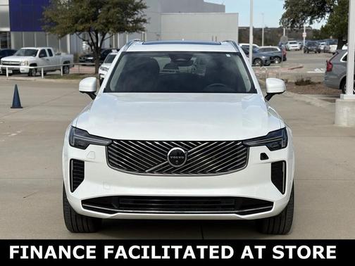 2025 Volvo XC90 B6 Plus 7-Seater