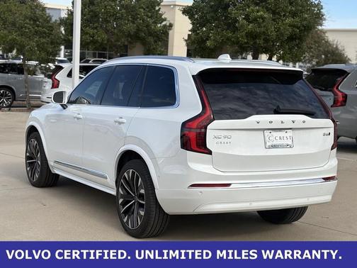 2025 Volvo XC90 B6 Plus 7-Seater