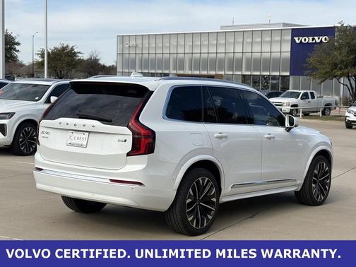 2025 Volvo XC90 B6 Plus 7-Seater