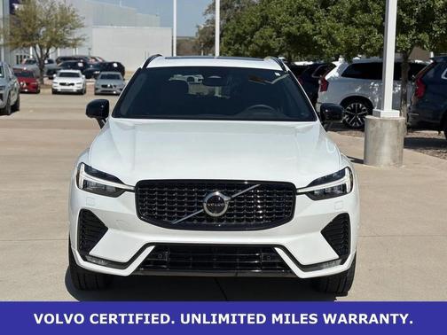 2024 Volvo XC60 B5 Plus Dark Theme