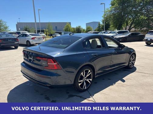 Denim Blue Metallic 2023 Volvo S60 B5 Plus Dark Theme