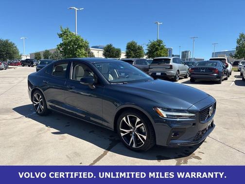 Denim Blue Metallic 2023 Volvo S60 B5 Plus Dark Theme