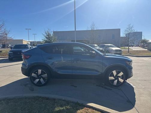 2023 Volvo C40 Recharge Pure Electric Twin Plus