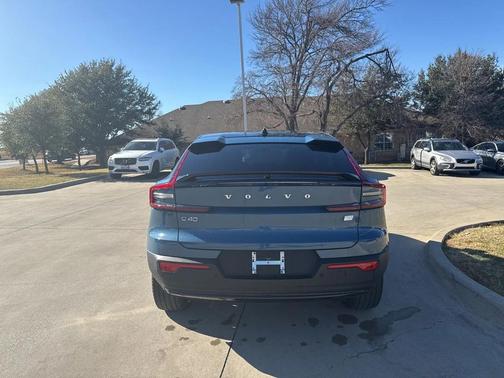 2023 Volvo C40 Recharge Pure Electric Twin Plus