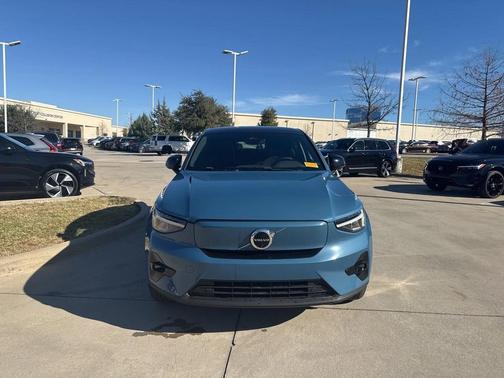 2023 Volvo C40 Recharge Pure Electric Twin Plus