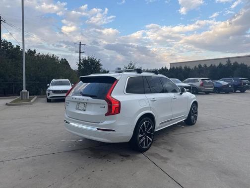 2023 Volvo XC90 B6 Plus 7-Seater