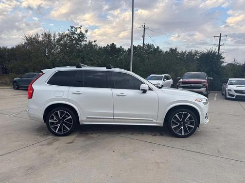 2023 Volvo XC90 B6 Plus 7-Seater