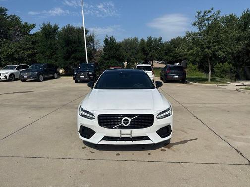 Crystal White 2020 Volvo S90 T6 R-Design