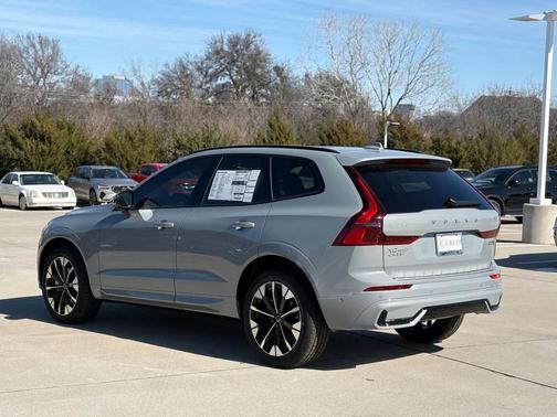 Vapour Grey 2026 Volvo XC60 B5 Plus