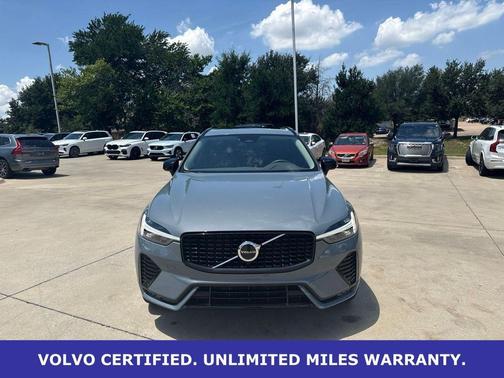 Thunder Gray Metallic 2024 Volvo XC60 B5 AWD