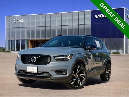 Thunder Gray Metallic 2021 Volvo XC40 T5 R-Design