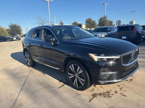 2023 Volvo XC60 B5 Plus Bright Theme