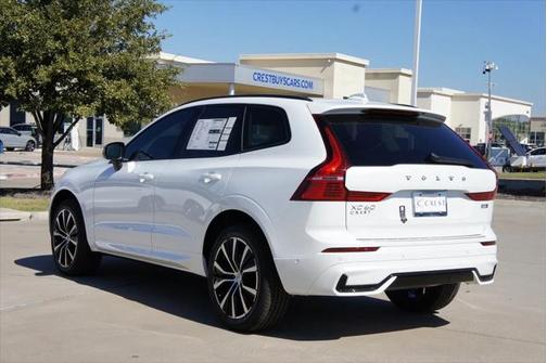 2025 Volvo XC60 B5 Plus