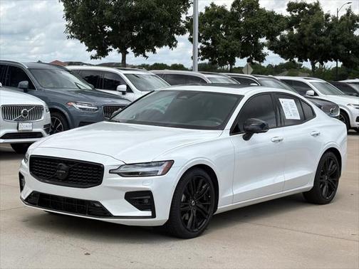 2024 Volvo S60 B5 Plus Black Edition