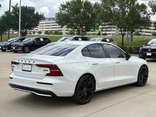 2024 Volvo S60 B5 Plus Black Edition
