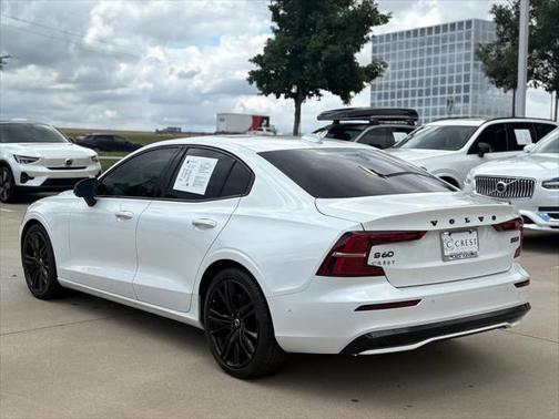 2024 Volvo S60 B5 Plus Black Edition