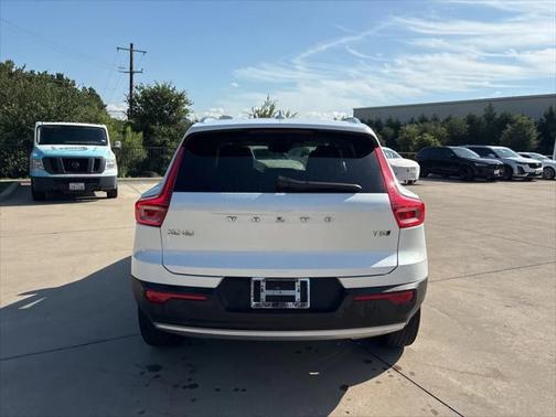 2022 Volvo XC40 T5 Inscription
