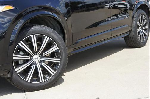 2023 Volvo XC90 B6 AWD