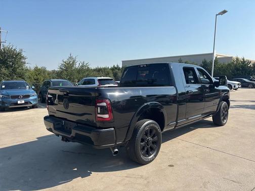 2023 RAM 2500 Limited Night Mega CAB 4X4 Night Edition