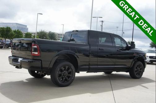 2023 RAM 2500 Limited Night Mega CAB 4X4 Night Edition