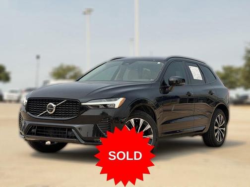 Onyx Black Metallic 2024 Volvo XC60 B5 Plus Dark Theme