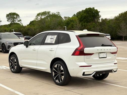 Crystal White 2026 Volvo XC60 B5 Plus