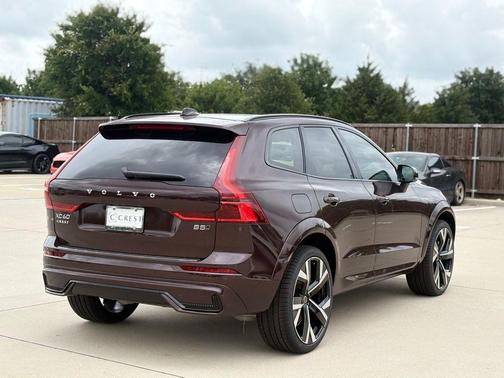 Mulberry Red 2026 Volvo XC60 B5 Ultra