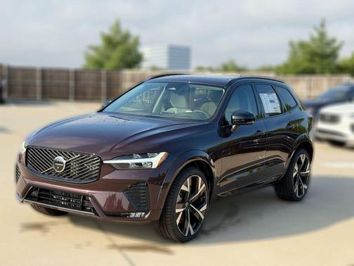 Mulberry Red 2026 Volvo XC60 B5 Ultra