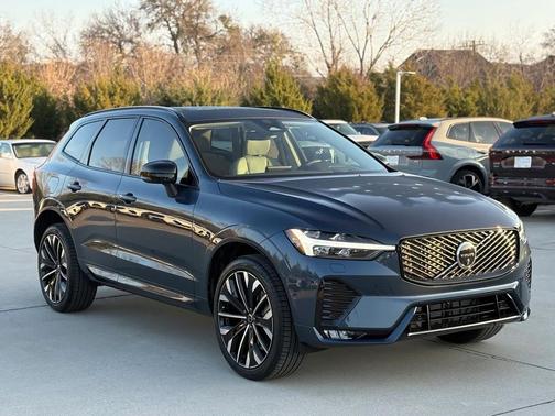 2026 Volvo XC60 B5 Ultra