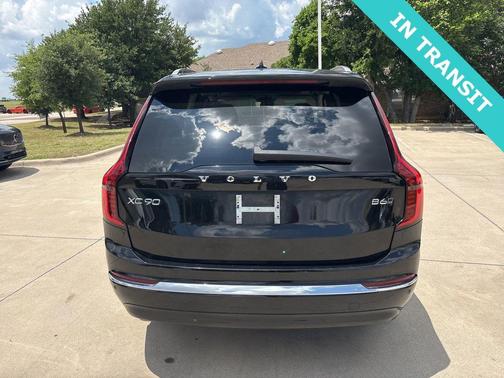 Onyx Black Metallic 2025 Volvo XC90 B6 Plus 7-Seater