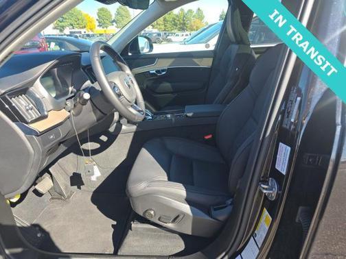 Onyx Black 2025 Volvo XC90 B6 Plus 7-Seater