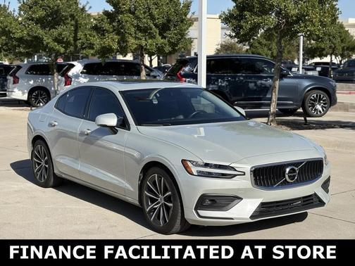 2021 Volvo S60 T5 Momentum