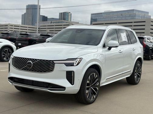 Crystal White 2026 Volvo XC90 Plug-In Hybrid T8 Plus 7-Seater