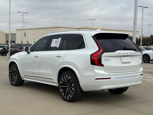 Crystal White 2026 Volvo XC90 Plug-In Hybrid T8 Plus 7-Seater